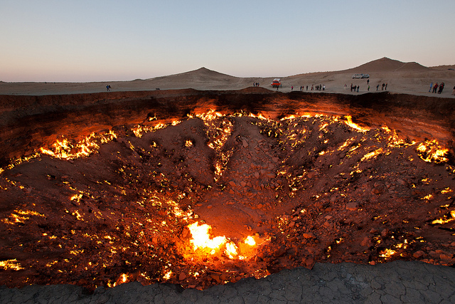 地獄 之 門 トルクメニスタン