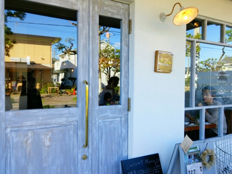ナチュラルテイストが心地いい。辻堂に「Cafe Hutte」がオープン