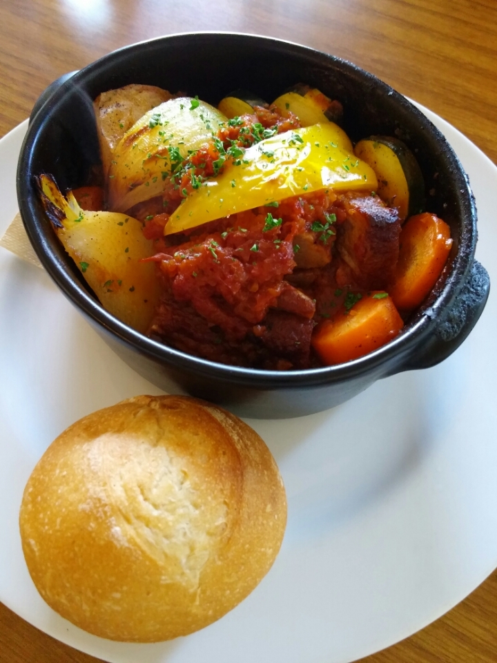 ナチュラルテイストが心地いい。辻堂に「Cafe Hutte」がオープン