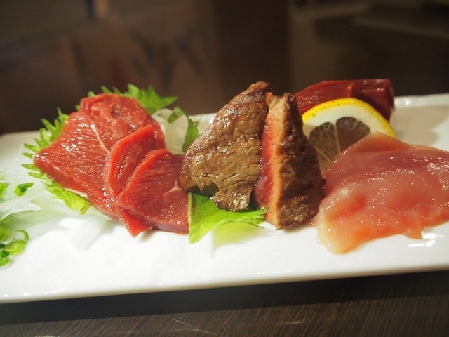 雲丹カルボナーラうどんが癖になる!バラエティー豊かな料理が魅力のお店