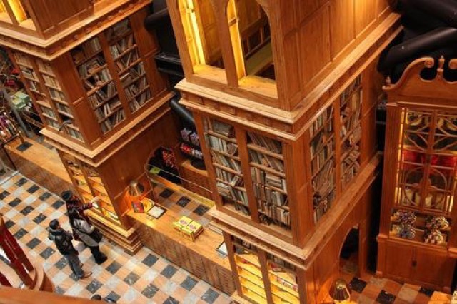 元眼科のレトロな建物も必見!台湾で大人気のお洒落スイーツ店