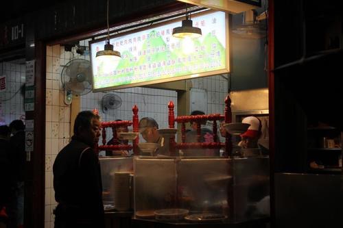 台湾のソウルフード「魯肉飯」、本場台北で食べ比べルポ!