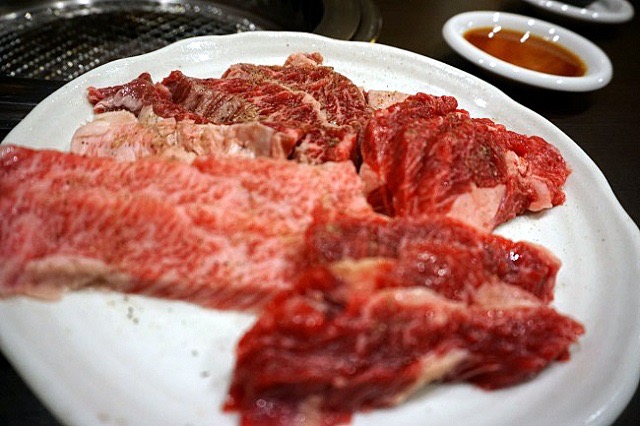 【沖縄】ブランド黒毛和牛「伊江牛」が食べられる人気の焼肉屋さん