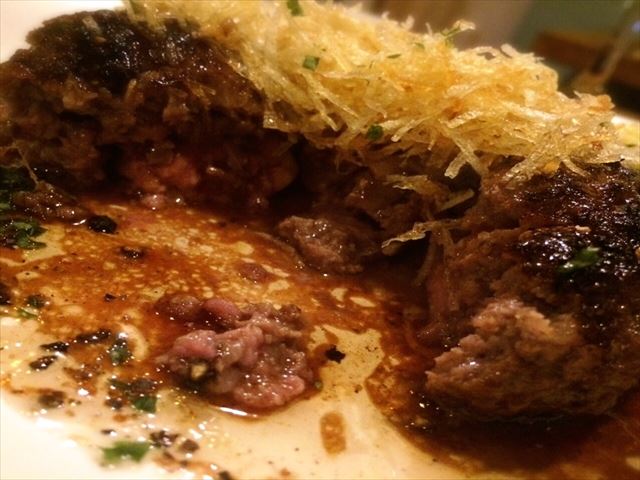 【新宿御苑】山形牛ハンバーグから函館直送鮮魚まで一気に楽しめるビストロ