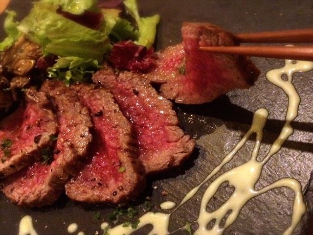 【新宿御苑】山形牛ハンバーグから函館直送鮮魚まで一気に楽しめるビストロ