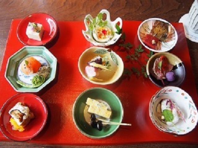 【嵐山】お値段以上の満足感!今話題のホテルで美しい昼懐石