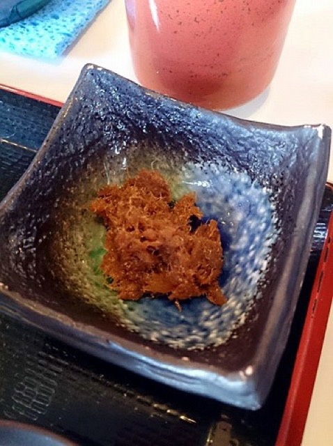 お値段も食べて納得!いいネタが揃う、南部市場「横濱屋本舗食堂」