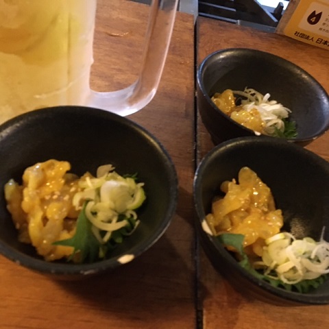 通い詰めてしまう味!いつもの立ち飲み屋「大和町モツ肉店」