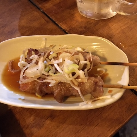 通い詰めてしまう味!いつもの立ち飲み屋「大和町モツ肉店」
