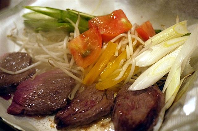 お肉も楽しめちゃう!神田「鉄板ビストロシーフードバンクGochi」