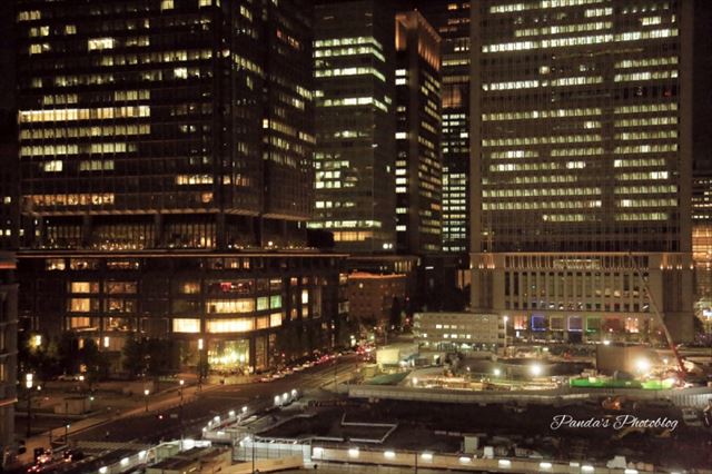 夜景を撮るのにもぴったりな「KITTE展望台」でうっとりタイム