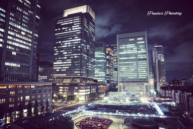 夜景を撮るのにもぴったりな「KITTE展望台」でうっとりタイム