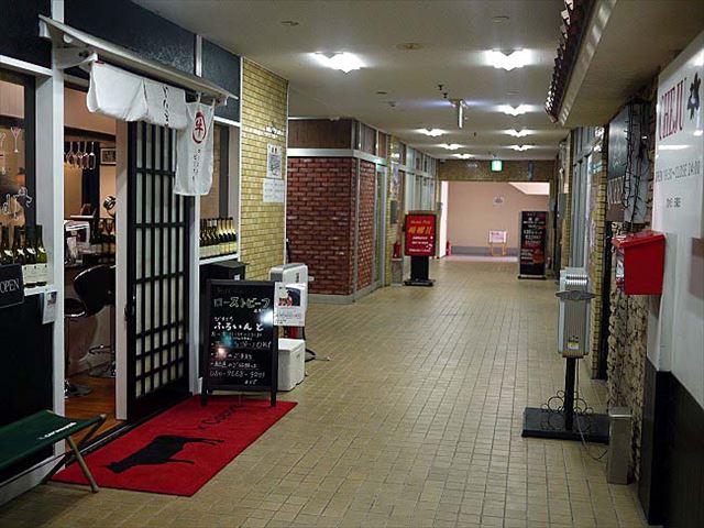 男の子が喜びそう!見た目も豪快なローストビーフ丼ランチ