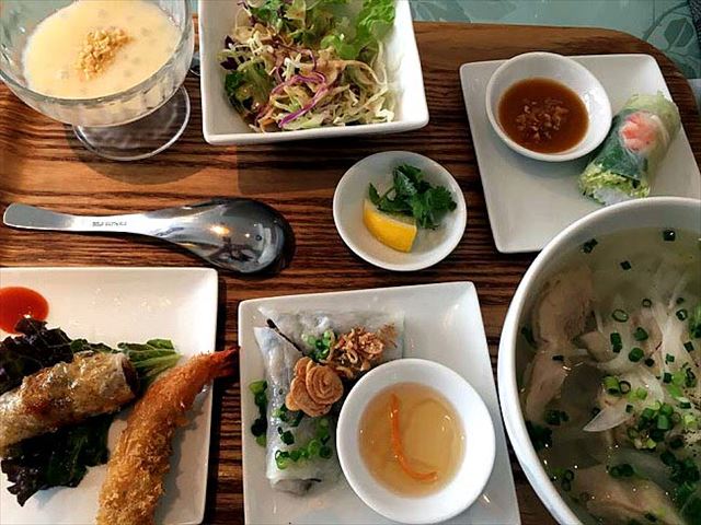 セットでお得に楽しもう!蒸春巻きまにベトナムコーヒーまで