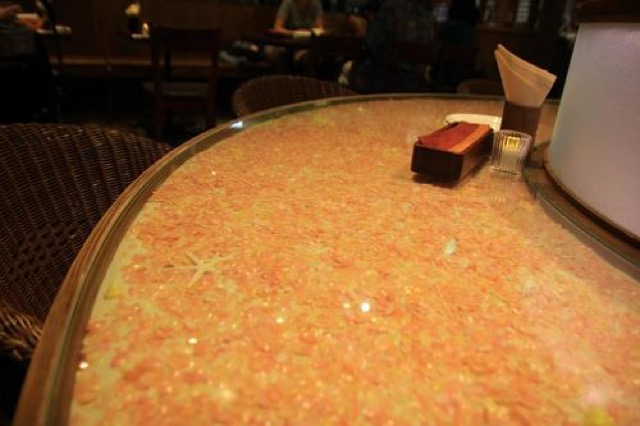 ハワイ料理が食べられる。ダブルレインボー自慢のロコモコ
