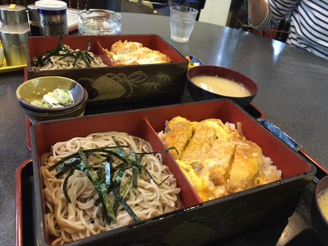 蕎麦とカツ丼セットが1050円で!ハッピーアワーも気になる名店