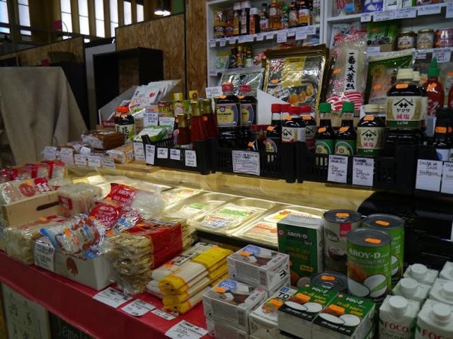 バレンシアで日本の食材を買うならココ。ルサファ市場の日本食材店