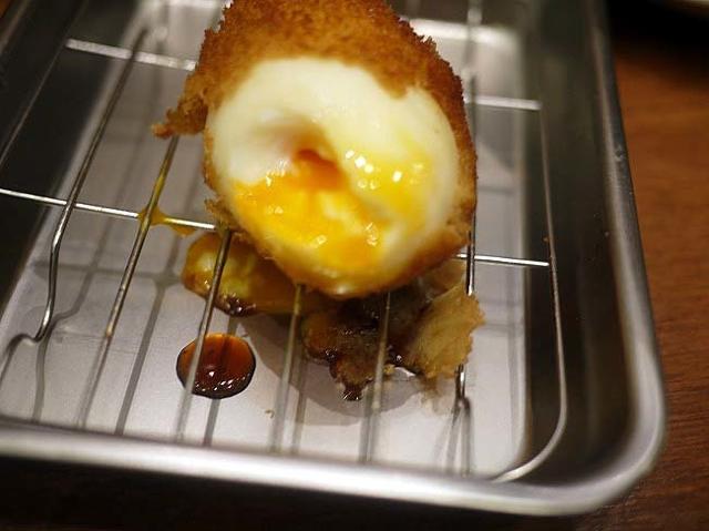 絶妙な揚げ加減の半熟卵もおいしい絶品串カツ!串カツ屋「名大千代勝」