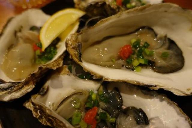 ボリュームたっぷりの美味しい料理。地元の方にも大人気の「海都」