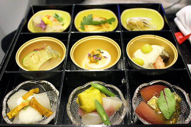 機内食レポート。JAL(日本航空)「成田~ニューヨーク」ビジネスクラス