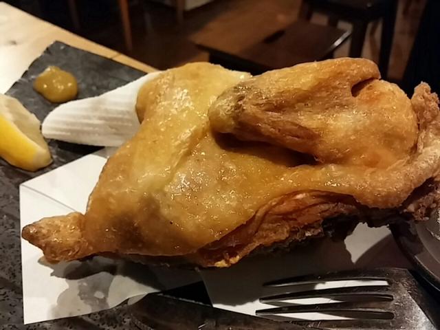 ハッピーアワーはドリンク199円!丸鶏素揚げが名物「はれるや横浜本店」