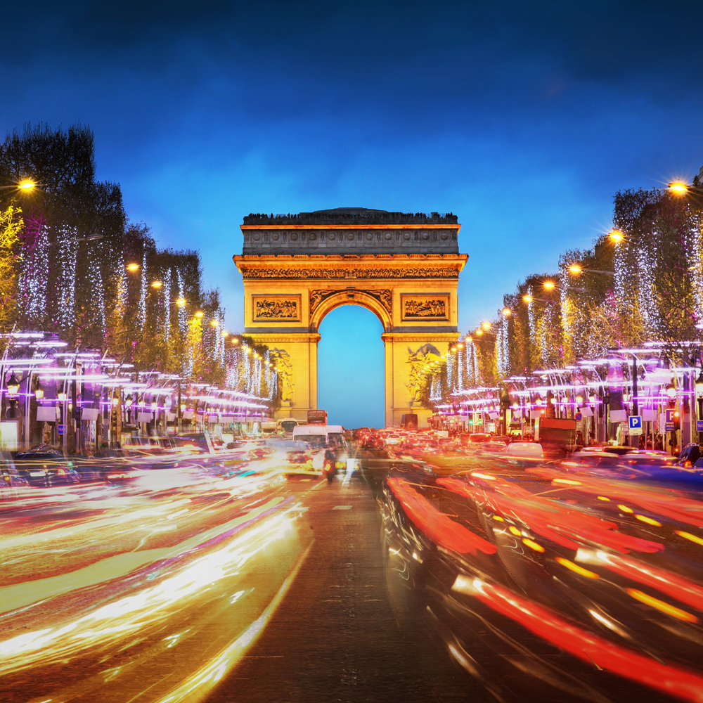 パリに凱旋門は２つあった 星 と名付けられた意味とは Tabizine 人生に旅心を