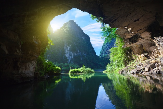 静けさ広がるベトナムの田舎「洞窟を抜けると桃源郷であった」