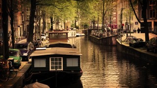 家がボート？！水上で暮らすオランダの人々
