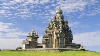 世界の不思議美しい「木造教会」たち