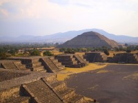 【メキシコ】世界遺産「テオティワカンの太陽のピラミッド」が沈下の危機に！