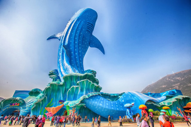 ギネス記録を更新！中国に誕生した規格外な「世界最大の水族館」