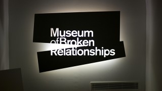 忘れたい。忘れられない。クロアチアの「失恋博物館」が世界で大好評