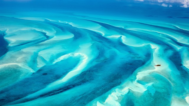 バハマの海が魅せる、ターコイズブルーの絶景 | TABIZINE～人生に旅心を～