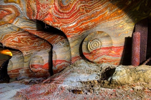 ロシアの地下２００mにねむる幻の岩塩鉱山