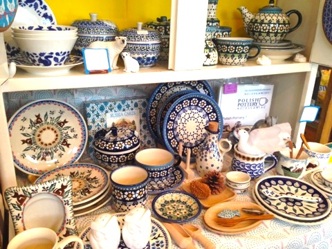 ここにしかないレアなポルトガル陶器も 心をくすぐる 可愛い小さな雑貨店 Tabizine 人生に旅心を
