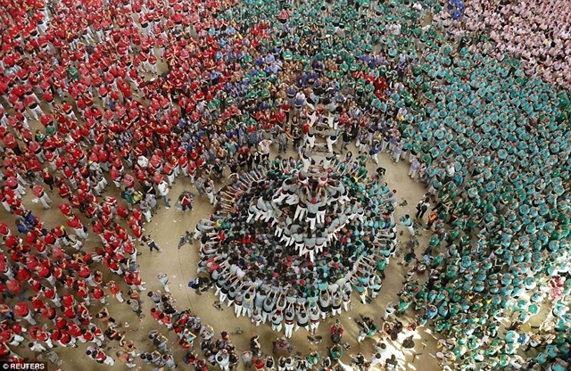 （スペイン）カタルーニャの伝統 人間塔大会