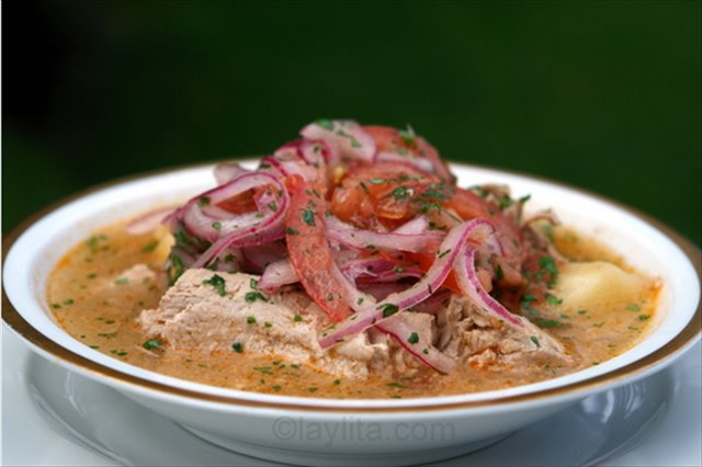 秋の食卓に南米料理はいかが？ エクアドルの家庭料理「マグロのスープ」