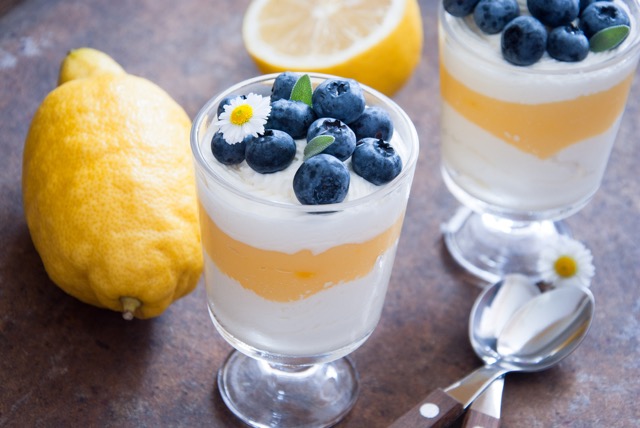 【レシピ】材料３つ！イギリス生まれの爽やかレモンクリームが人気