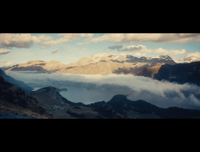 スイスの渓谷で絶景を生む雲海「マローヤのヘビ」現象とは？
