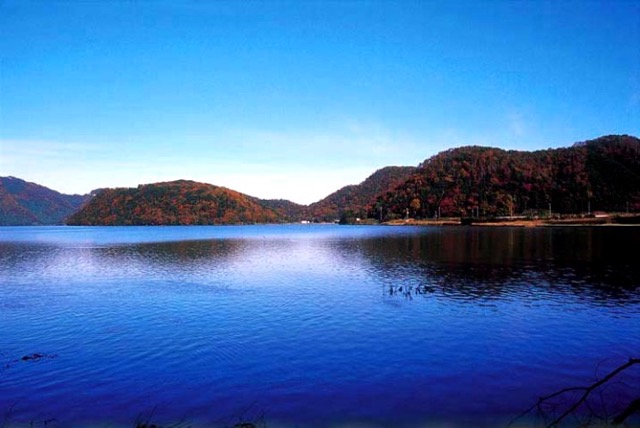 【福井】360度の展望が美しい！秋の三方五湖は紅葉の絶景スポット