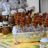 楽しい収穫祭、小さな村Marradiで行われる盛大な栗祭り