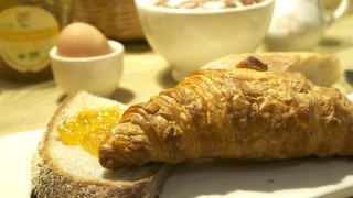 フランス人は朝食に何を食べる？フレンチな朝食とは