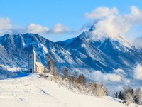 冬にこそ訪れたい！雪に包まれた幻想的なヨーロッパの町７選