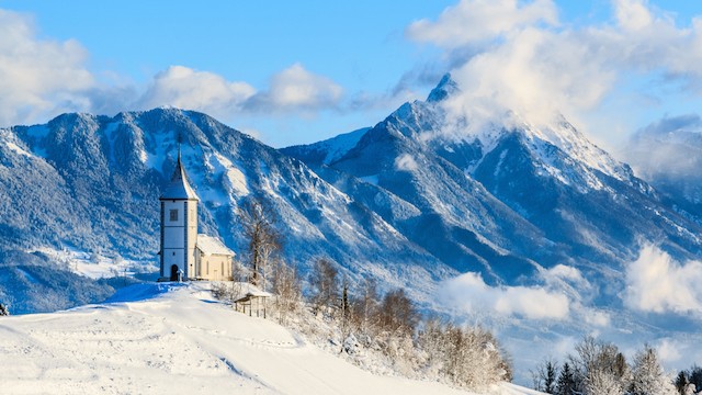 冬にこそ訪れたい 雪に包まれた幻想的なヨーロッパの町絶景７選 Tabizine 人生に旅心を