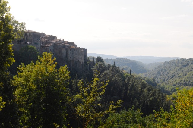 イタリアの最も美しい村のリストに載る、秘境の美しき村「ピティリアーノ」