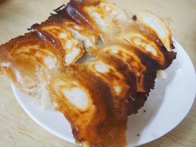 海老チリ３００円に餃子が５個で１００円！？安くて美味しい「香楽園」