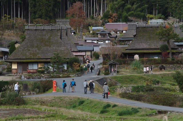 日本の懐かしい風景に出会う　京都美山のかやぶきの里