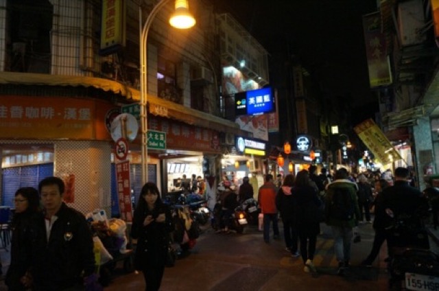 【台湾】現地の人も大行列のお店に参戦！ 「士林夜市」を街歩き