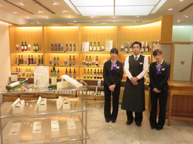 神戸に行ったら立ち寄りたい、ユニークな新オープン店舗　その２ＧＷまでの限定オープン！神戸ワイン専門ショップ