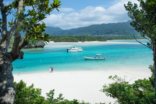 世界的ガイドブックが選ぶ！アジアのトップビーチに国内で唯一入った島々がすごい